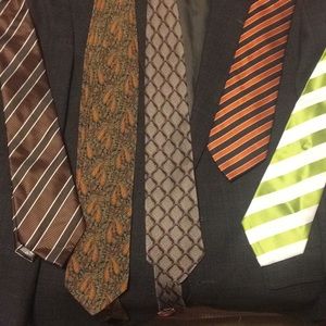 Lot 5 - Giorgio Armani Ties